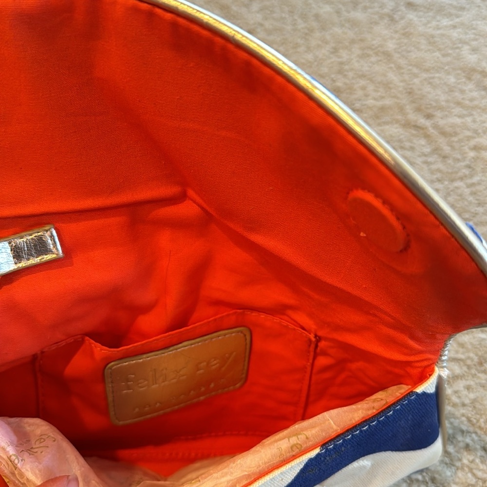 Felix Rey for Target Clutch - Picture 3 of 5